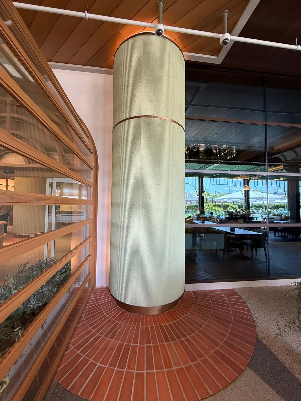 Artstone | Heebon, Rammed and Libree Artstone wall panels at Safahat Restaurant
