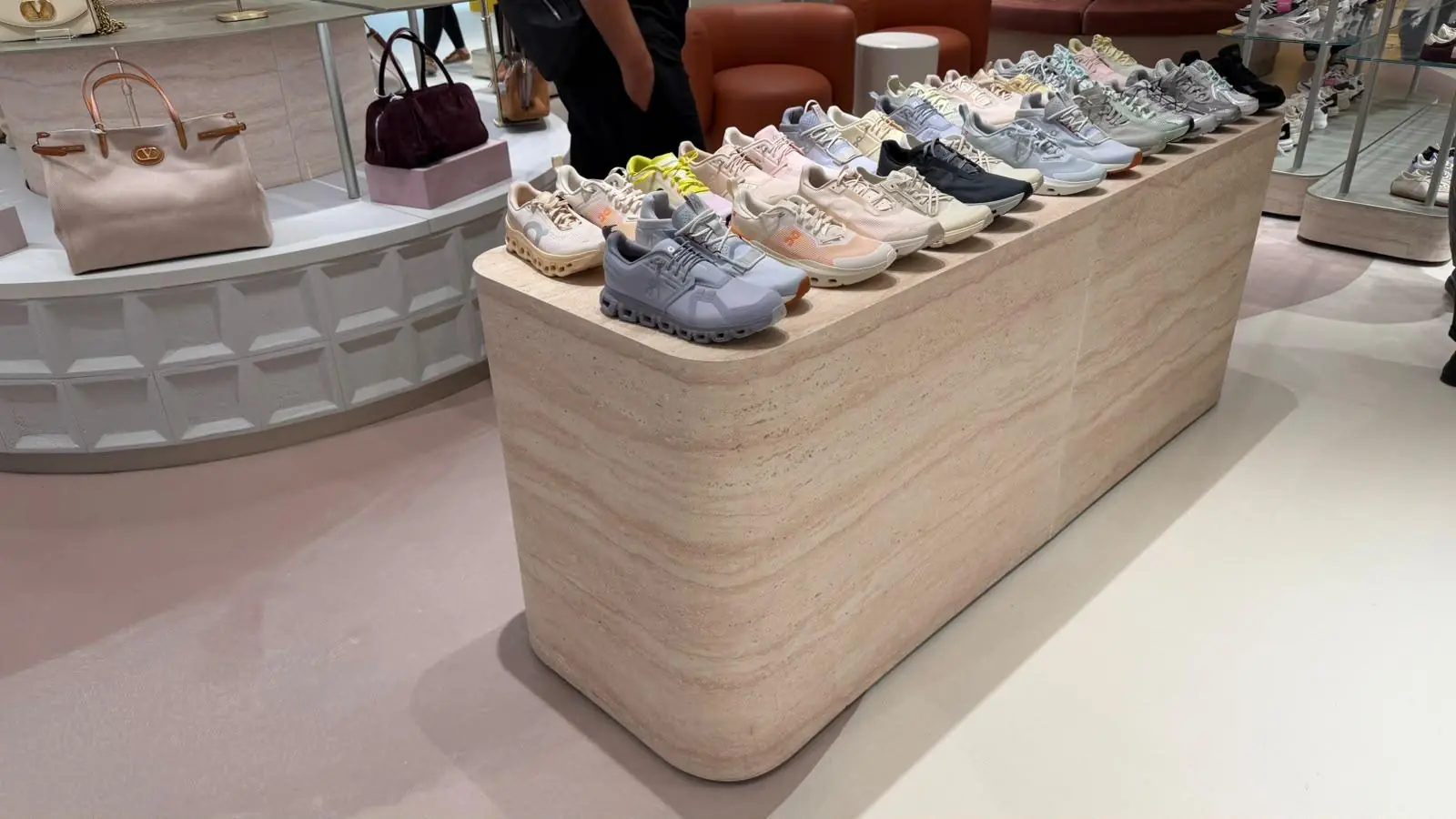 Artstone | Decorative wall panel application at Artstone Beymen Florentia Mall